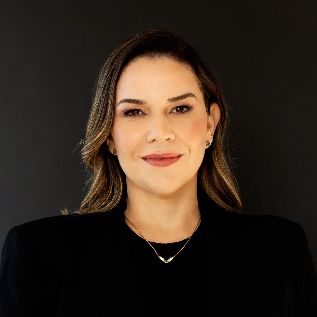 Dra. Flávia de Paiva Rolim